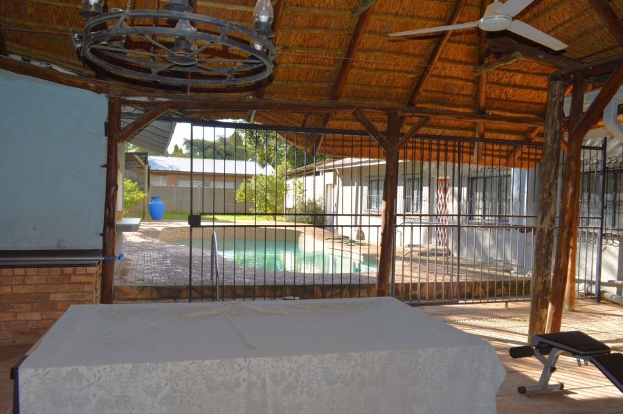 4 Bedroom Property for Sale in Flimieda North West